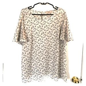Loft Size 16 White Floral Flutter sleeve blouse